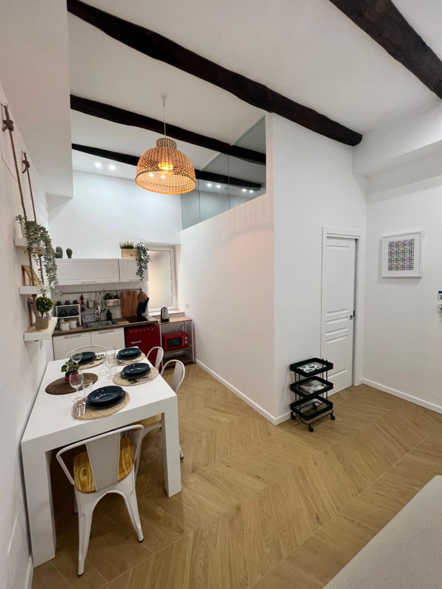 Gennarino Apartments - Panorama Suite With Balcony And Urban Loft Nápoles Exterior foto